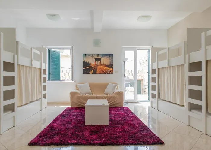 Love Dubrovnik Hostel