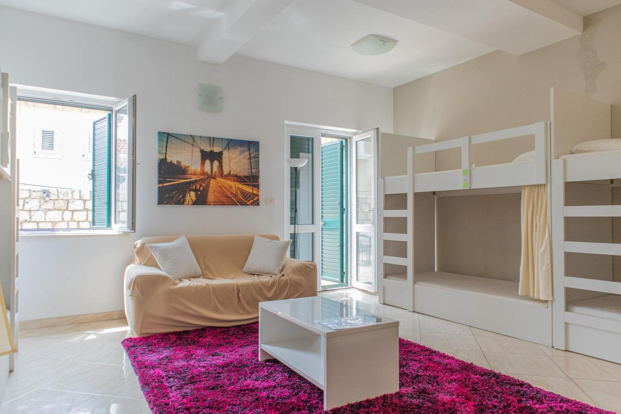 Love Dubrovnik Hostel Hostel